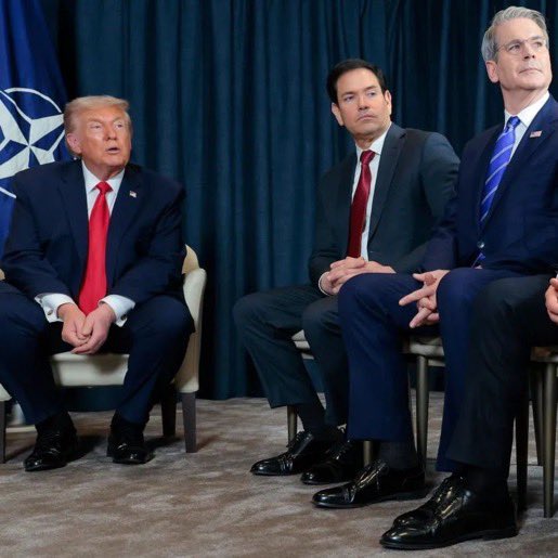 Republicans against Trump tweet media