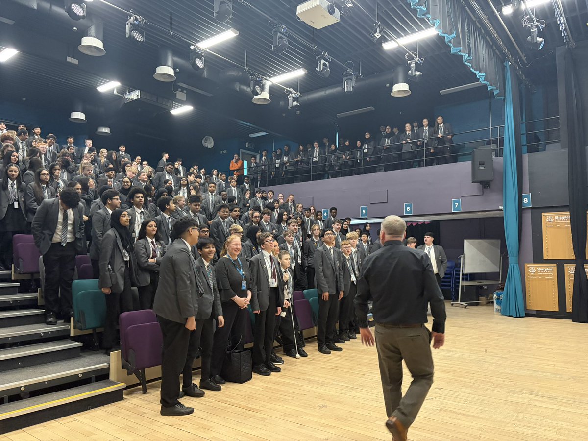 SharplesSchool's tweet photo. Y9 had an inspiring talk from @CraigTHammond today! Students were fully engaged from start to finish as Craig spoke about overcoming setbacks, believing in yourself, and showing respect for yourself and others! https://t.co/AFLiTLurNC