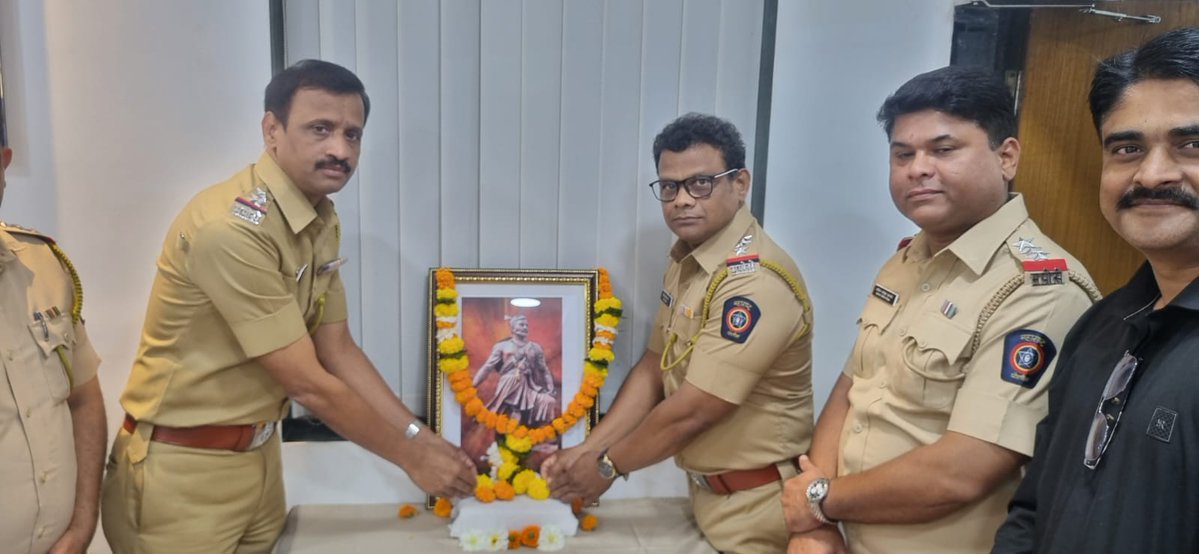 मालाड पोलीस ठाणे - Malad PS Mumbai tweet media