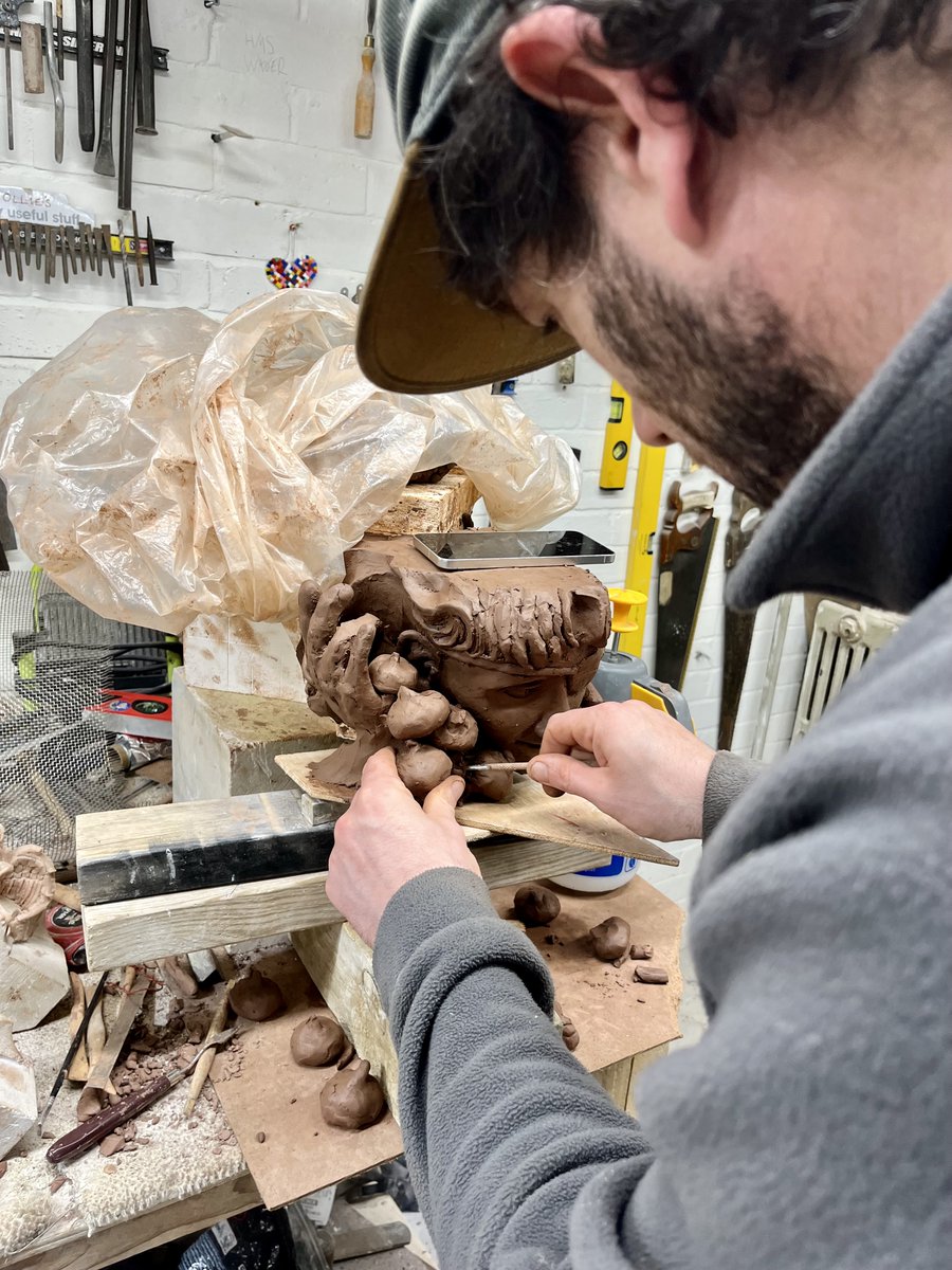 Exeter Cathedral tweet media