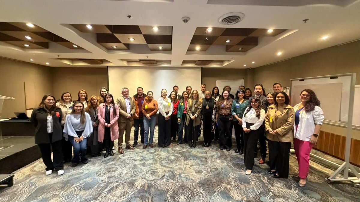APCColombia's tweet photo. #AgendaAPCColombia 📌 | Más de 100 representantes del Gobierno, sociedad civil, sector privado, academia y cooperación internacional se reunieron en Bogotá en el taller “Repensando la eficacia de la cooperación internacional GPEDC”, liderado por #APCColombia.🫱🏼‍🫲🏾🇨🇴

Abrimos 🧵👇🏾 https://t.co/U1MWIQuOAT
