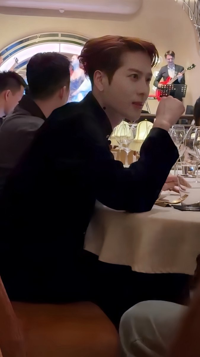 แจ็คสันในลุคผู้บริหาร หล่อสมฐานะมาก

THE YANG'S CLUB 94 &amp; THE CONSUL CLUB

#JacksonWang
#THEYANGSCLUB
#THECONSULCLUB