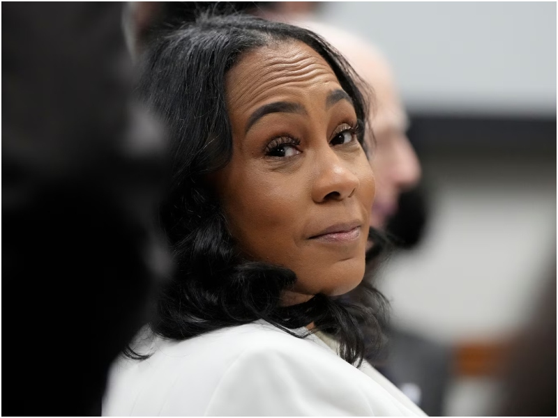 shinemycrown's tweet image. Fulton County DA Fani Willis Calls Georgia Senate Hearing on Trump Election Case a ‘Clown Show’ shinemycrown.com/fulton-county-… #FaniWillis #TrumpTrial #ElectionInterference #GeorgiaPolitics #JusticeSystem