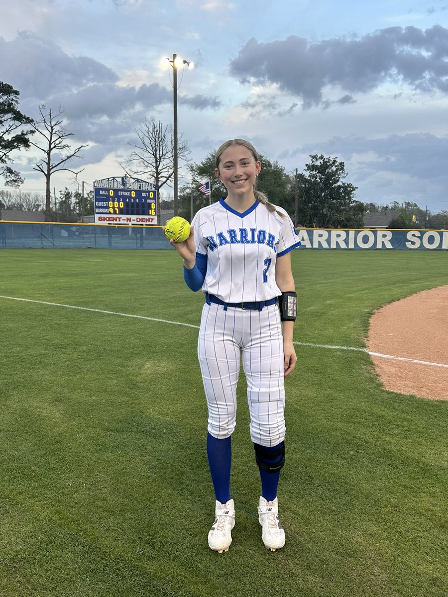 aclampit09's tweet photo. 2 W’s this week for my Lady Warriors! Two more 💣💣 to add to the season. https://t.co/qZxb6DlXpA