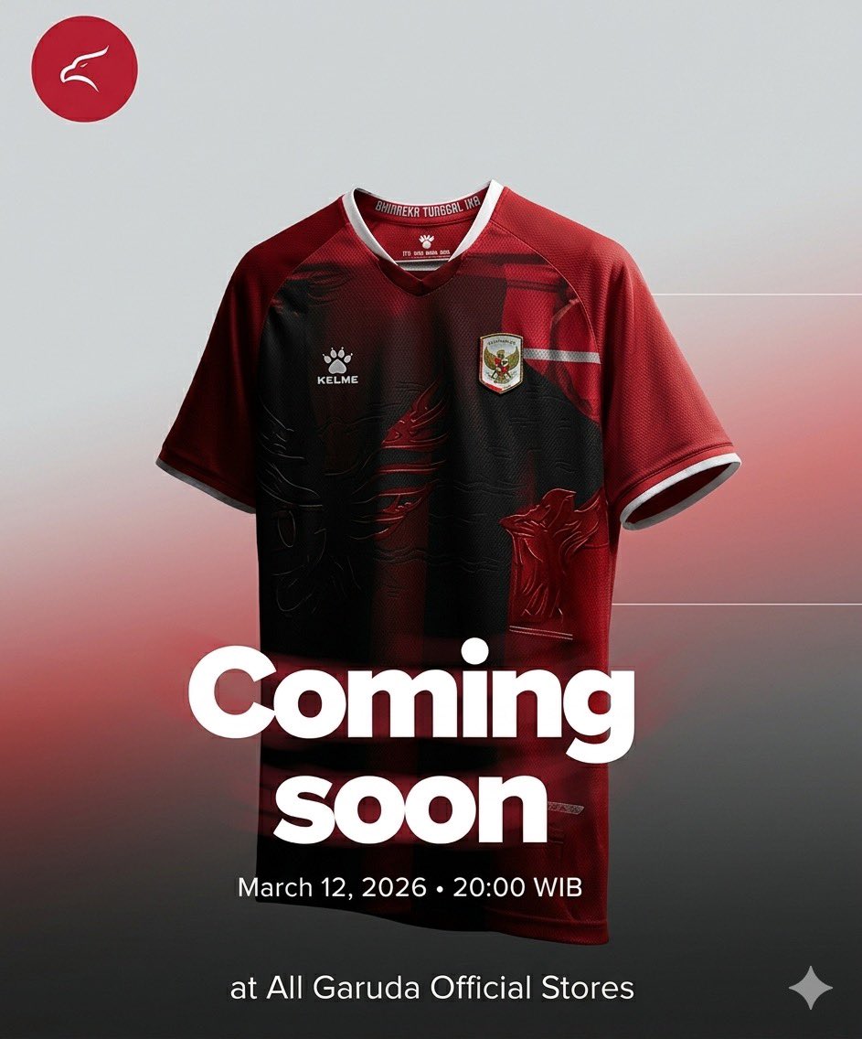 Dimasklmsyd's tweet photo. Apakah ini jersey timnas yang akan dirilis besok? Gambar dibawah adalah gambar jersey yang diposting official timnas, lalu saya minta AI terangkan contrastnya. @Officialkjti @SiaranBolaLive @garagarabola_ .  #jerseytimnas #jerseytimnaskelme https://t.co/jRBQJ8cLLP
