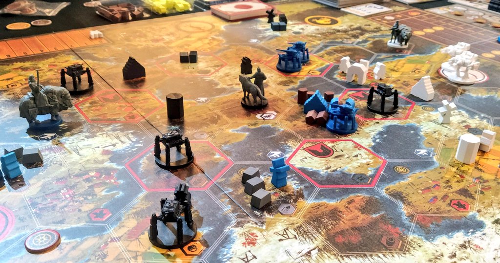 Pablo_Crow's tweet image. Hacia tiempo que no salía el Scythe a mesa. Sigue siendo muy disfrutòn, repetiremos en breve ^^

#bgg
#boardgames
#scythe