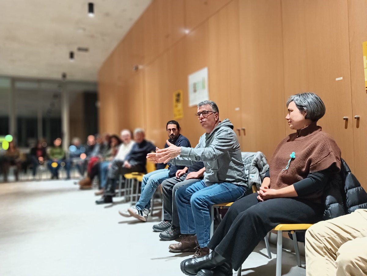 GranadaUpa's tweet photo. 🌱 El 7 de marzo, UPA Granada participó en la charla “Agricultura Regenerativa” en El Secadero, Cúllar Vega. Profesionales y agricultores debatieron sobre suelo, sostenibilidad y formas de trabajar la tierra. 🌾👩‍🔬 🌱 🌍Una jornada de aprendizaje y diálogo. https://t.co/3z4TxBJcG0