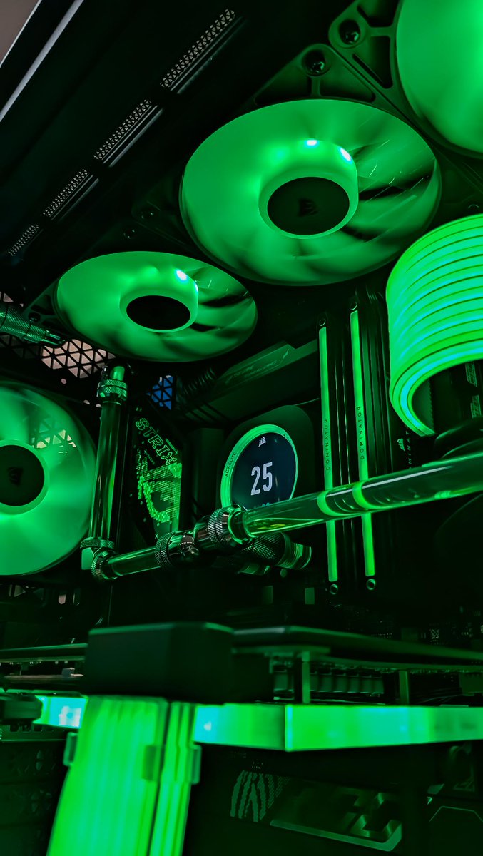 PCSpecialist tweet media