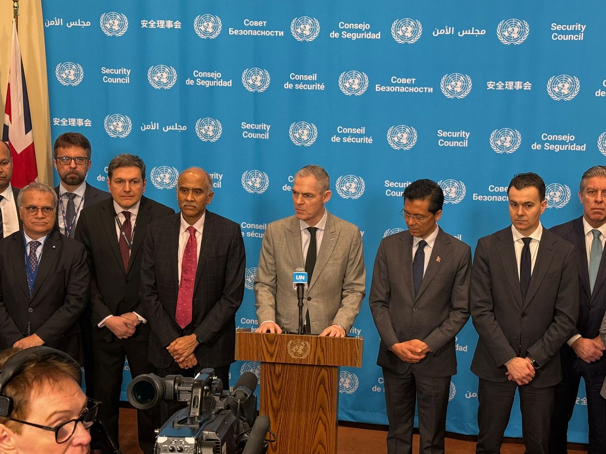 España en la ONU tweet media