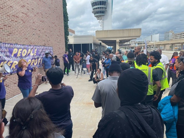 32BJPennsylvania tweet media