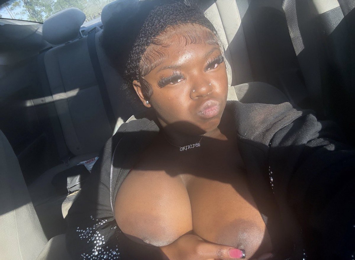 bratdollciaa's tweet photo. wanna nut in em ? 🍒 https://t.co/Ket6poPtRr