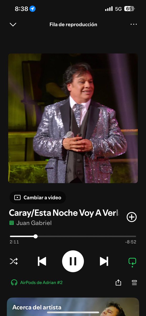 adrianramiguez's tweet photo. No entenderías la fucking vibra de entrenar escuchando a Papá Juan Gabriel https://t.co/r7Wly6UrpK