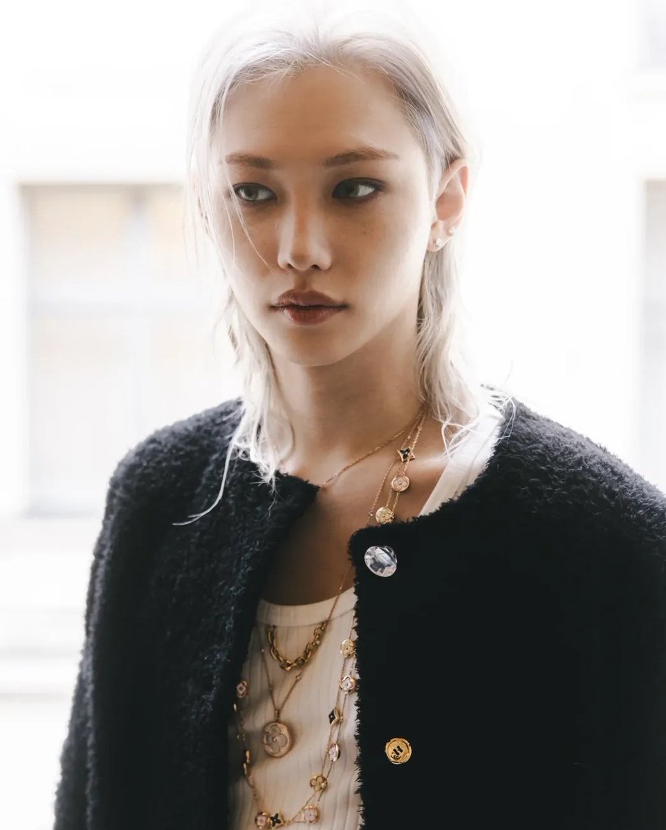 𝐄𝐥𝐥𝐢𝐨𝐭🐈‍⬛ tweet media