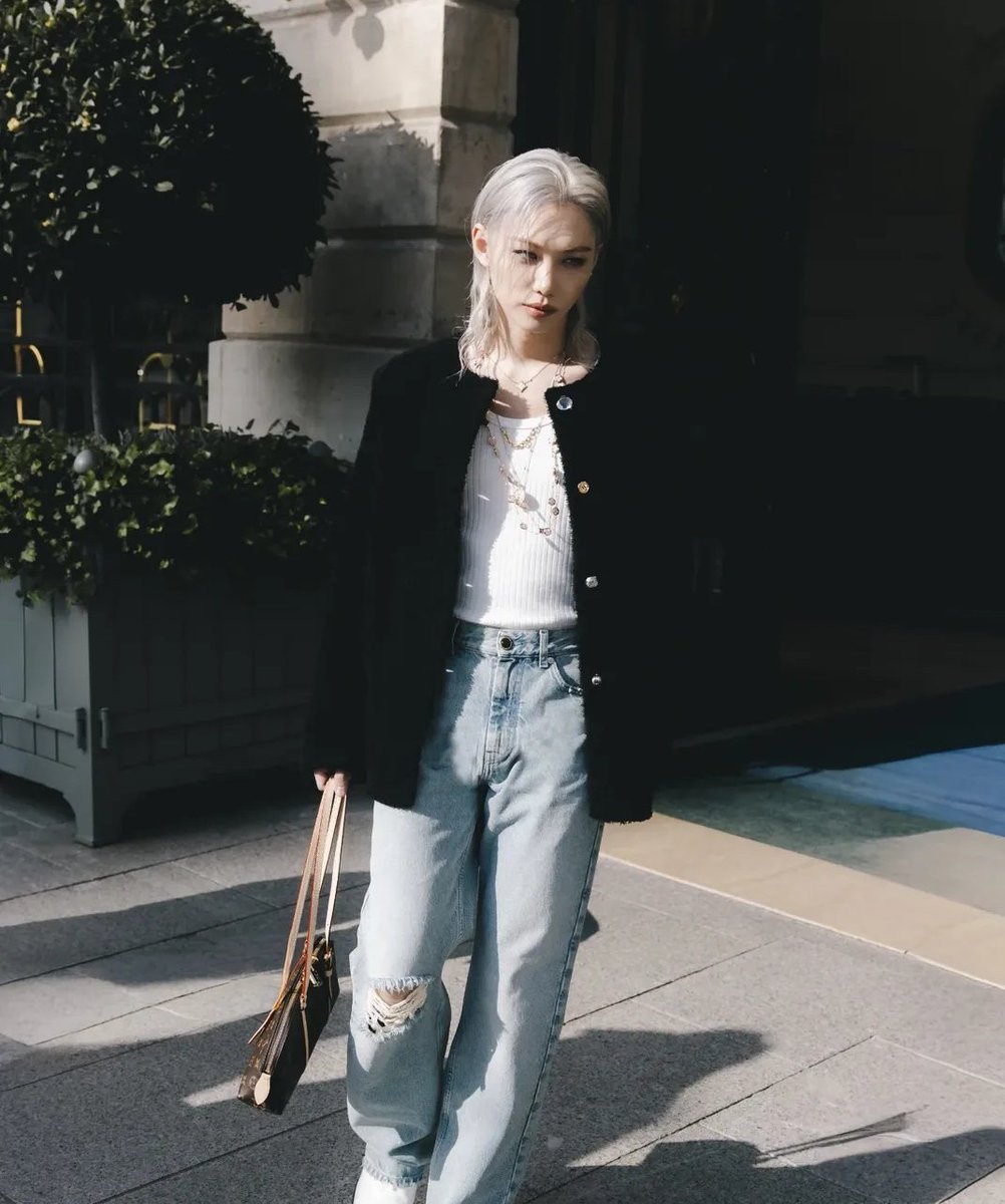 𝐄𝐥𝐥𝐢𝐨𝐭🐈‍⬛ tweet media