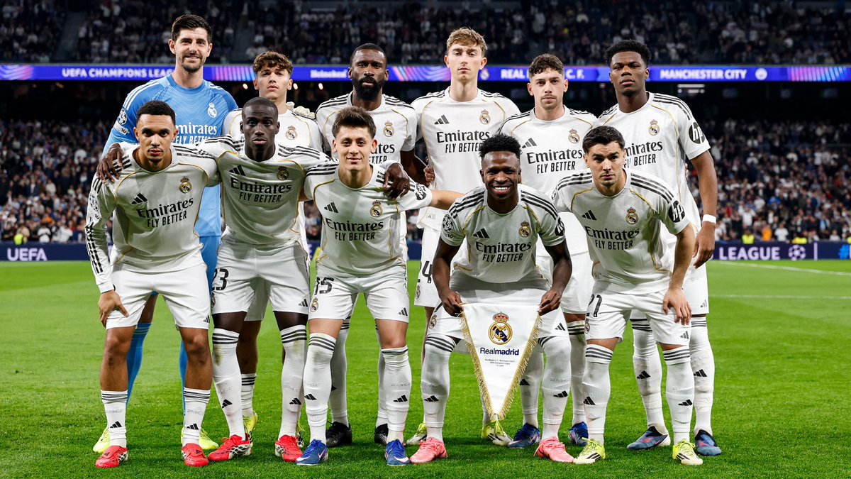 realmadriden's tweet photo. 🤍 HALA MADRID! 🤍 https://t.co/Zb2XJzeLIe