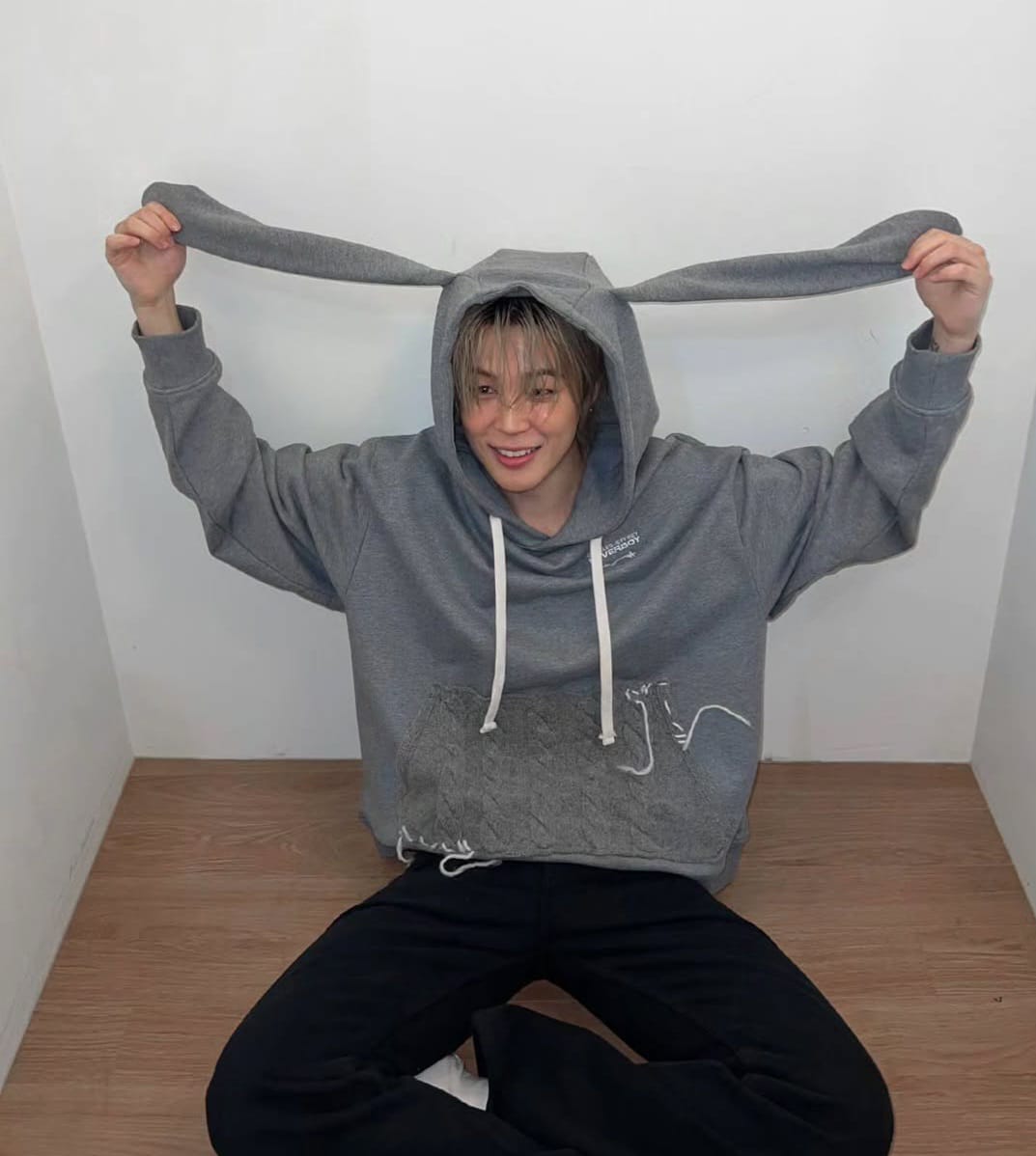 Jeon_Jungkook🐰 tweet media