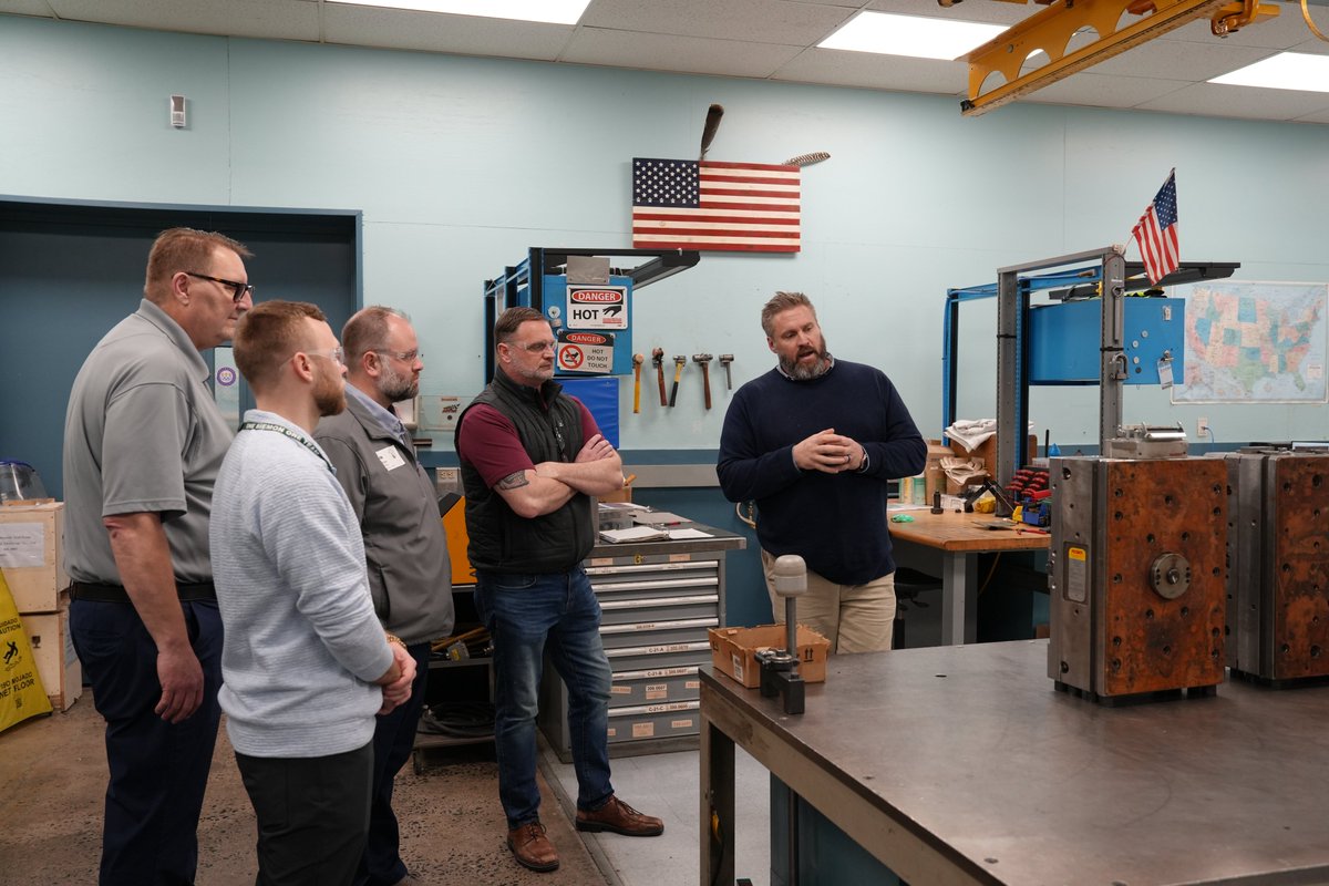 Siemon Company tweet media