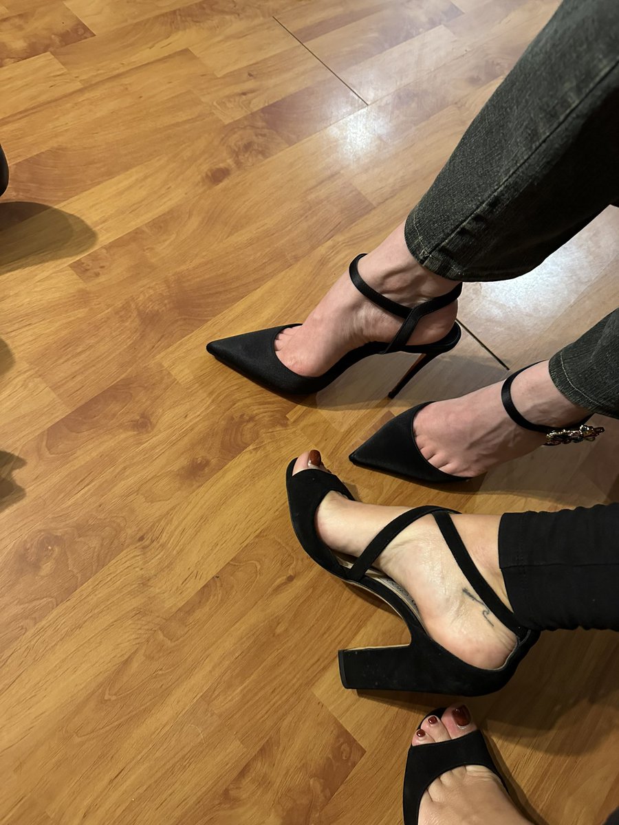 feetforlove tweet media