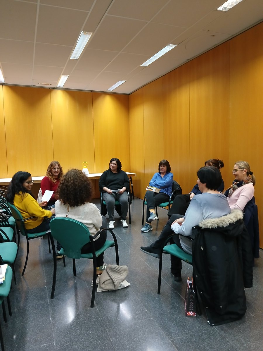 Biblioteca Abrera tweet media