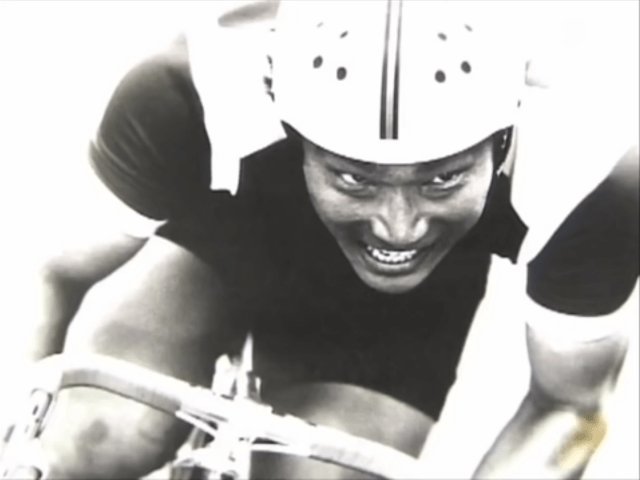 1017mineruba's tweet photo. ガソリン価格が⬆️⬆️⬆️
会社まで自転車で行けと言うの？片道25キロあるのに？　こういちみたいに太ももパンパンになれと言うの？ https://t.co/RJ2XPjabYv