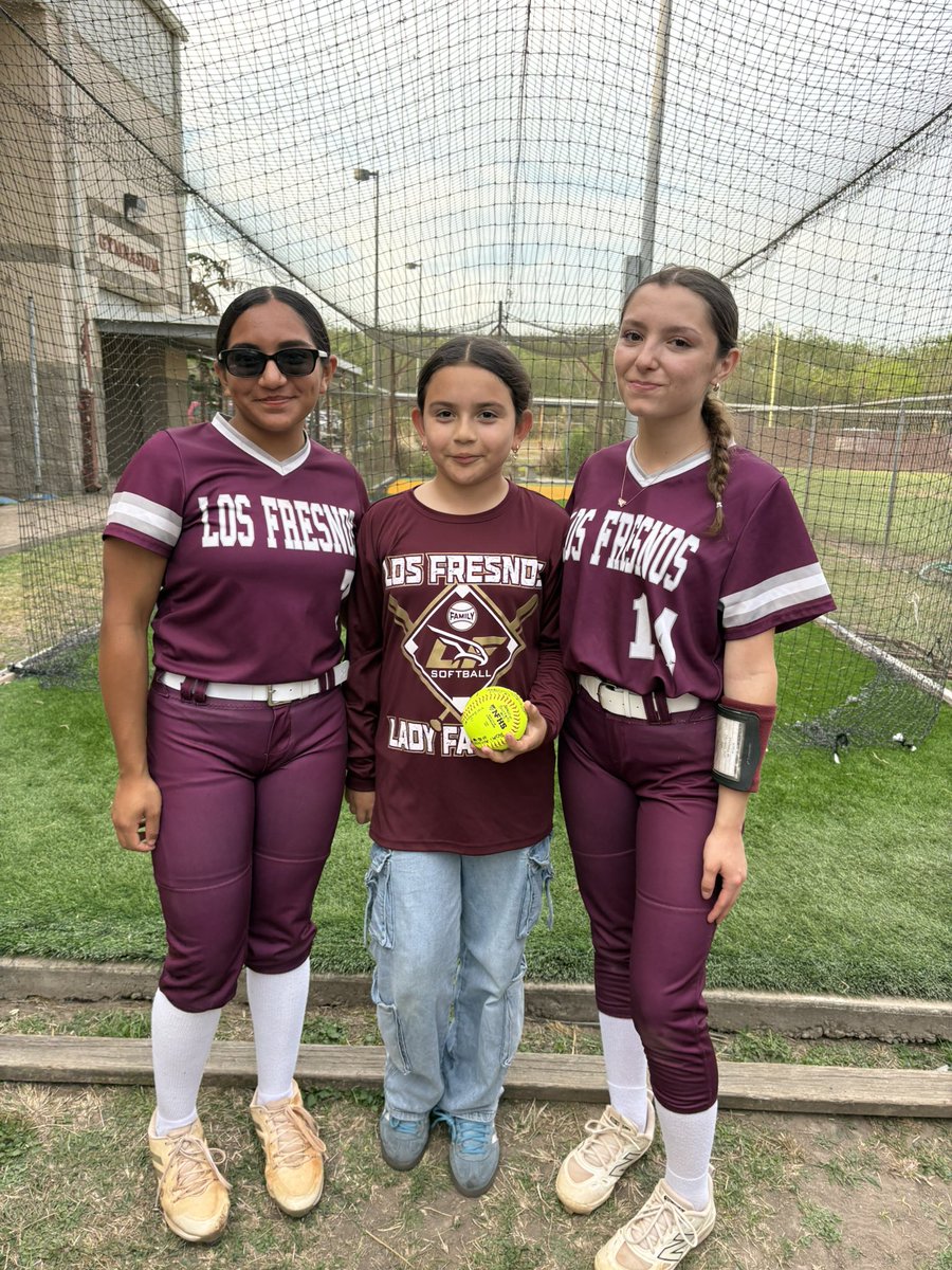 Los Fresnos Falcon Softball tweet media