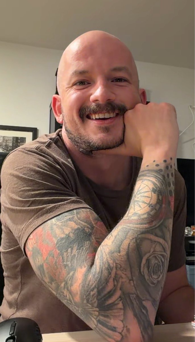 Devin Moss | London & EU (June 5th - July 20th) tweet media