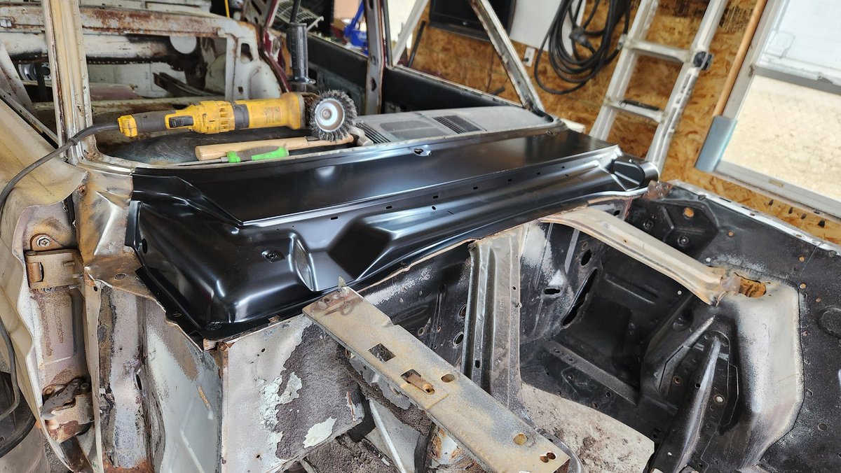 Jay Wolve tweet media