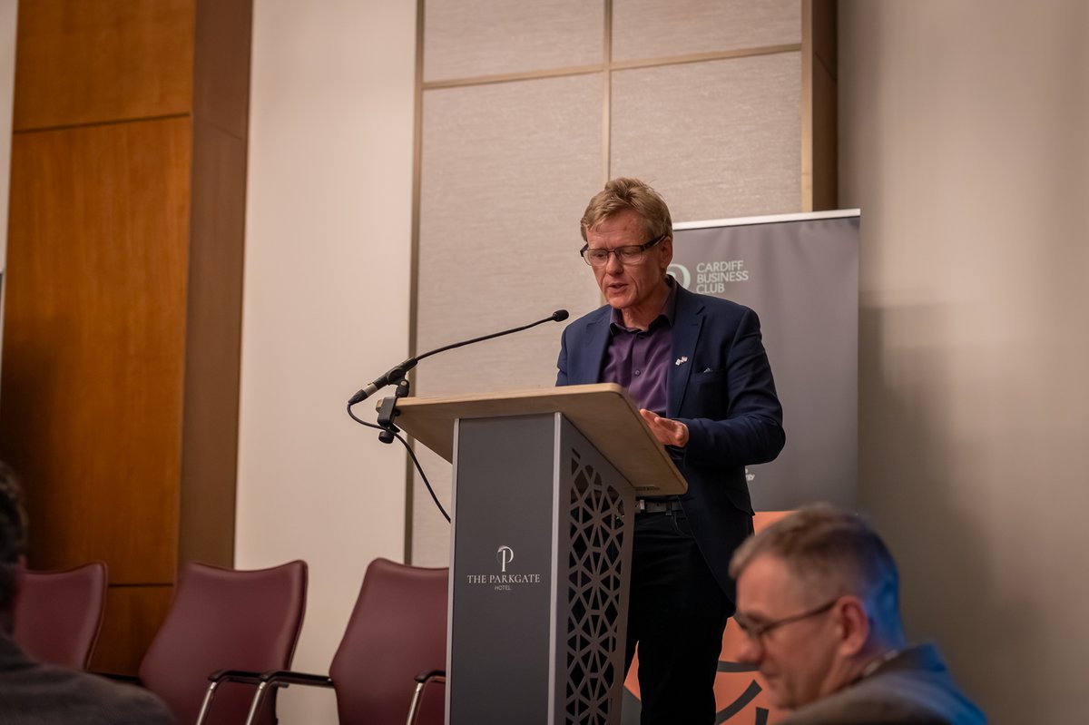 Adrian Robson tweet media