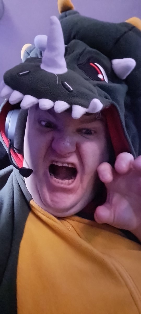 Ward (NutterButterInAA) tweet media