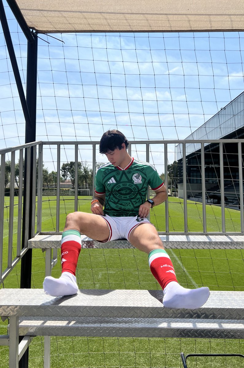 panagiotios tweet media