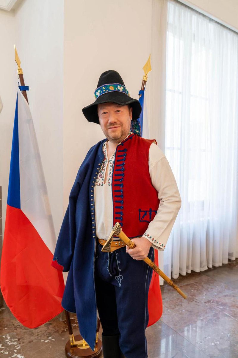 Poslední skaut™ tweet media