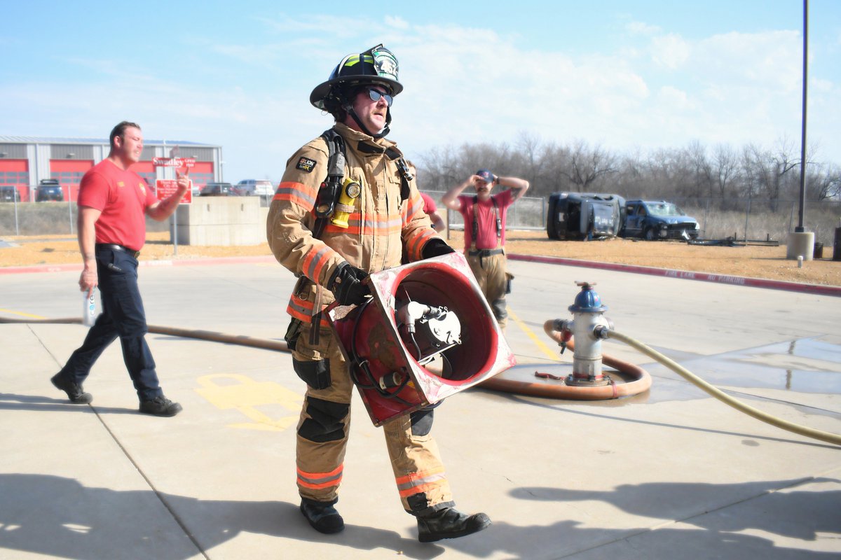 Irving Fire Dept tweet media