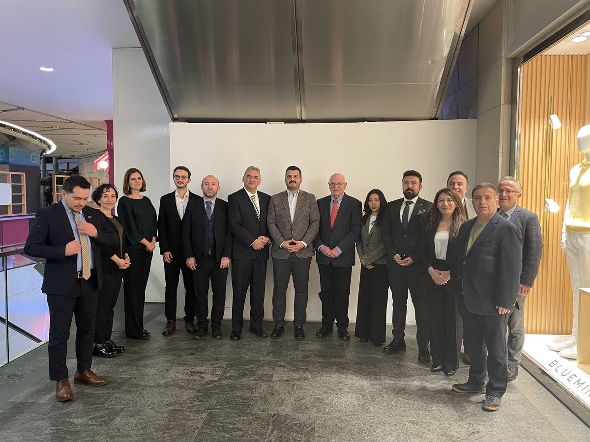 alberto fierro tweet media