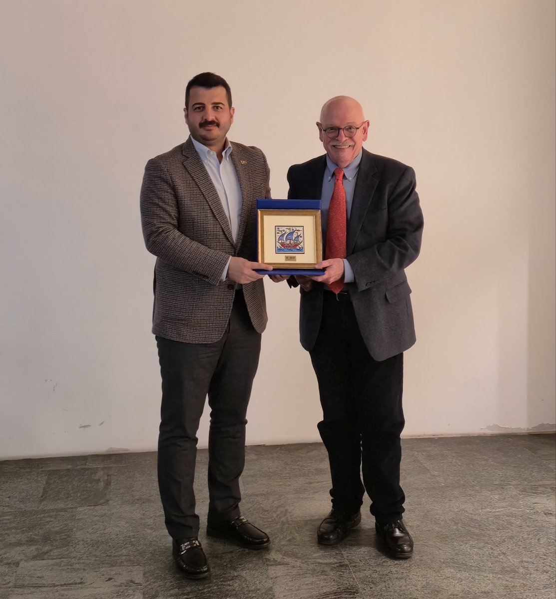 alberto fierro tweet media