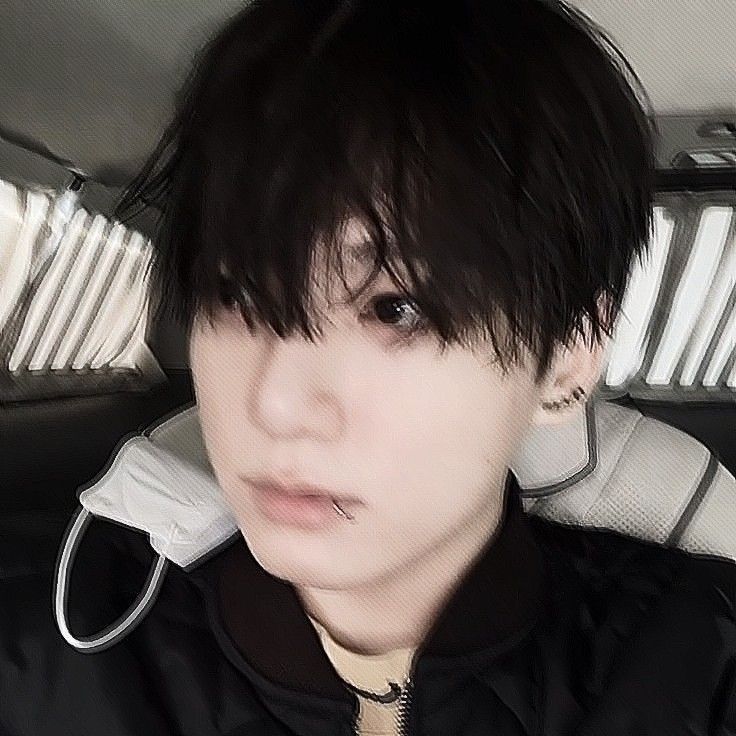 gabriel. 🔎 tweet media