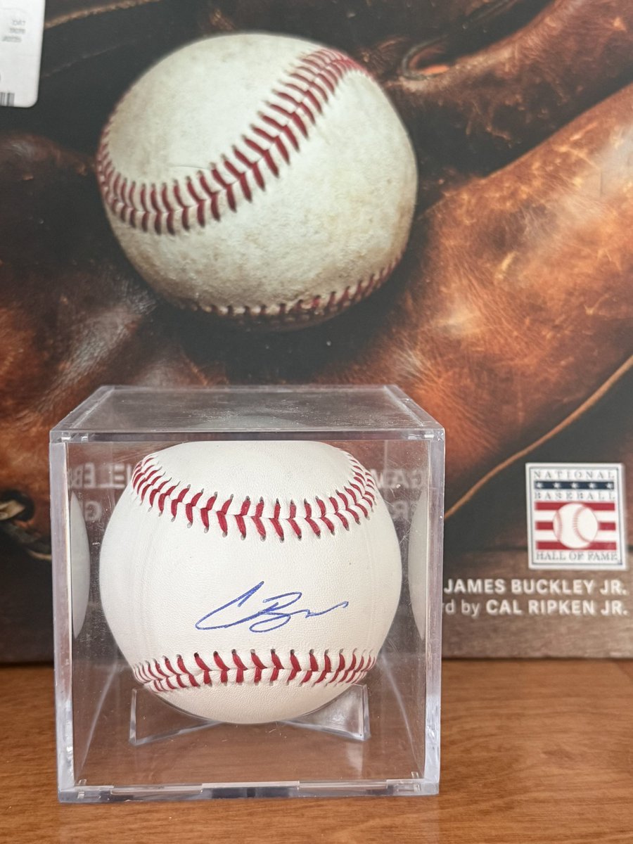 🚨Mets Giveaway Time🚨

Carson Benge signed baseball

Retweet, like &amp; follow to enter

Or on IG - follow sheahellomedia 

🔶BONUS🔶subscribe to
The Shea Hello Newsletter👇🏼

🔥👇🏼This counts at 5 entries!👇🏼🔥

substack.com/@sheahellomedi…