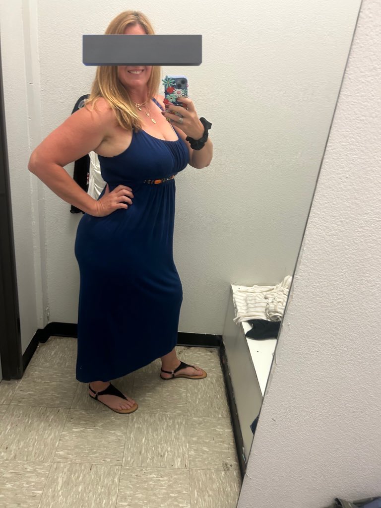 MILFFSLAYER's tweet photo. ATTENTION MILF LOVERS! more heat coming this week stay tuned to see🍑🍑🍑 https://t.co/SKwStkC6NE https://t.co/T61mfFZfC6