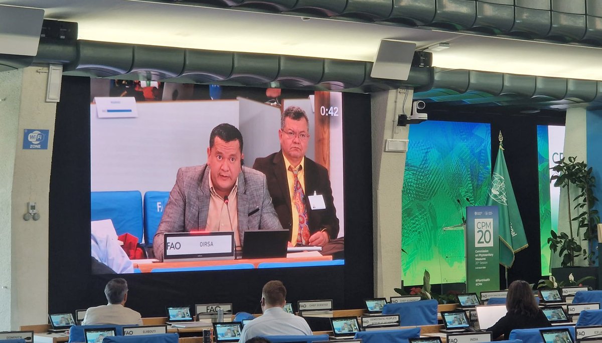 OIRSAoficial's tweet photo. 🌎 Delegados de todo el mundo y expertos de Sanidad Vegetal dialogan sobre el fortalecimiento de la cooperación fitosanitaria global 🍃 y proteger la agricultura, la biodiversidad y la seguridad alimentaria 🌽.

🗣 Por OIRSA participan el director regional de Sanidad Vegetal, Carlos Urías, y el coordinador de Programas y Proyectos de Sanidad Vegetal, Xavier Euceda.