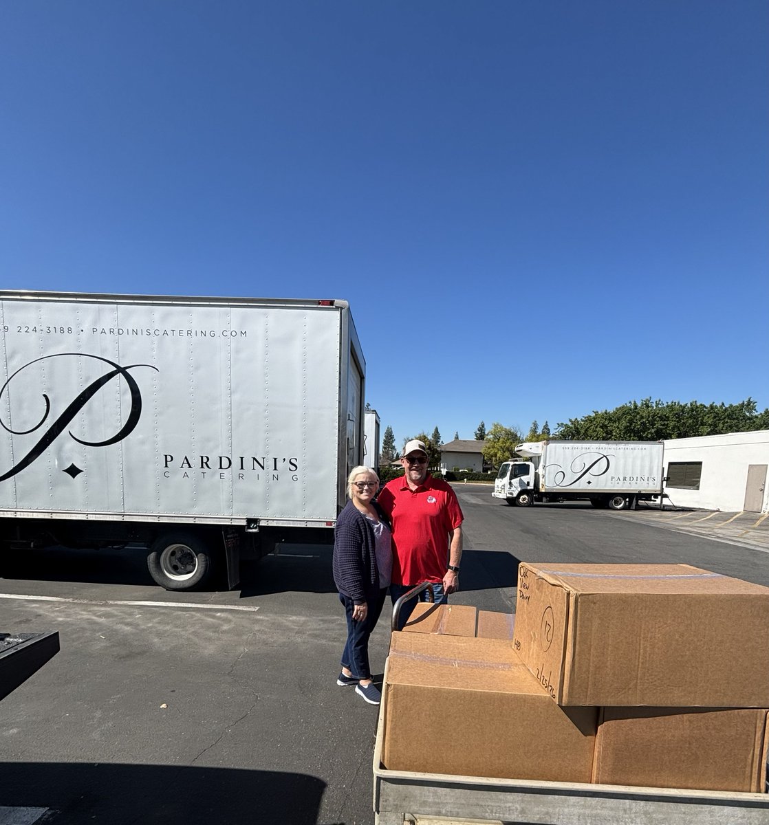 FresnoStateBDF's tweet photo. The Bulldog Foundation extends a huge THANK YOU to Ed Koetsier and his wife for their incredible Gift‑In‑Kind donation to our Valley Fueled initiative. 🐶💪🏼
Their contribution of 500+ pounds of beef from #OakviewDairy will directly support and fuel our 400+ student‑athletes as they power through a busy spring season.
Get Involved: https://t.co/BudbleGiSq
Grateful for community partners who help keep our Bulldogs strong. #GoDogs