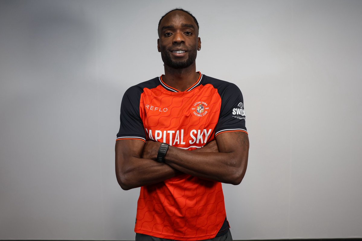 LutonTownExile tweet media