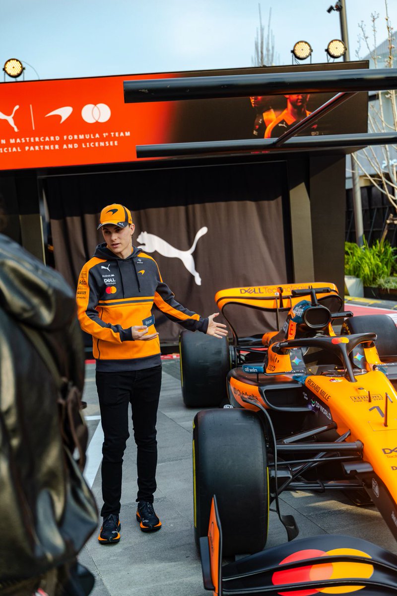 OP dropping by to say ShangHIIIIII 👋

#McLarenF1 | #ChineseGP 🇨🇳 | <a href="/pumamotorsport/">PUMA Motorsport</a> 🧡