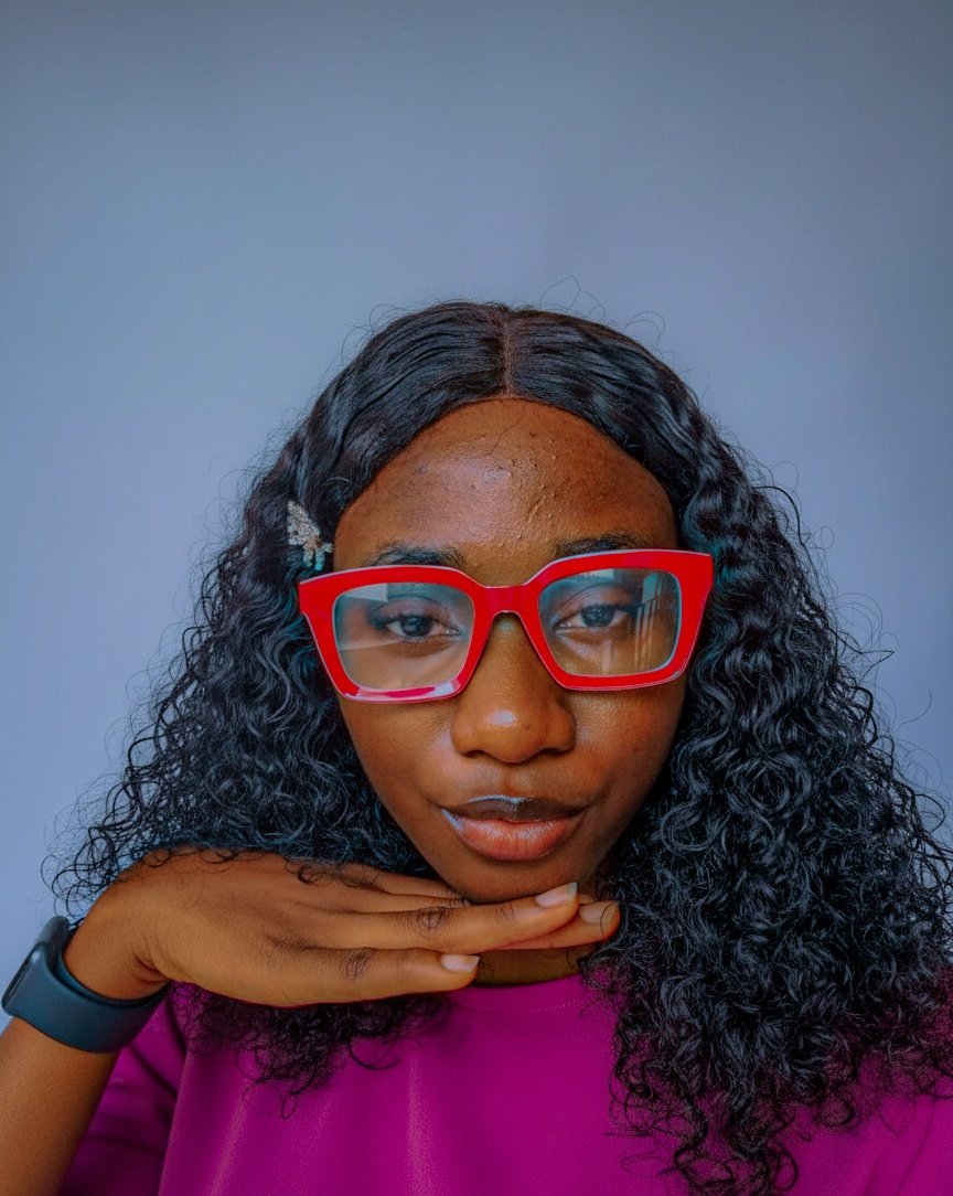 thatGirlGojo's tweet photo. My creative routine is simple:

Morning — research and observe.
Midday — create and experiment.
Afternoon — refine and improve.
Night — learn and study.

Creativity isn’t magic.
It’s discipline and consistency every day.
#Digixch https://t.co/C88FLlsMu5