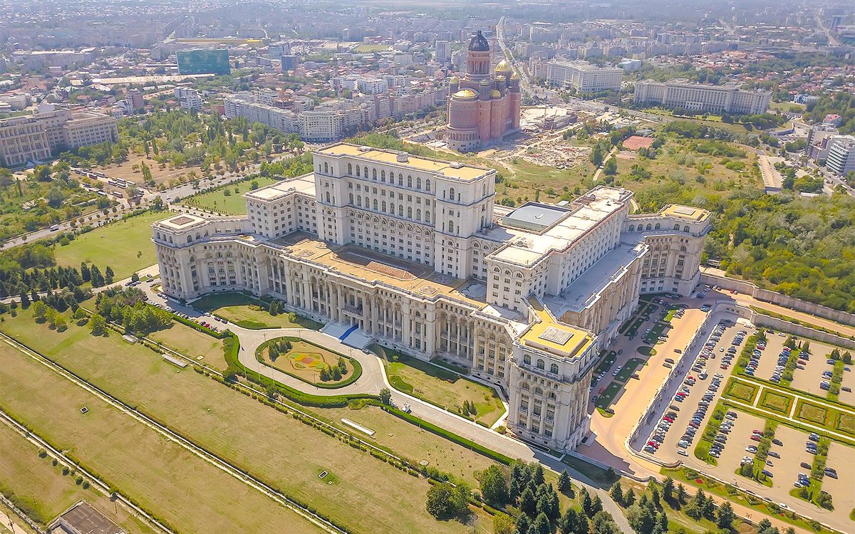 Dear Supreme Leader of Iran, as you may have heard, the US is now flying attacks against your country from Romania

I want to point out that all fighter jets and missiles are being launched from this building

Do what you want with this information