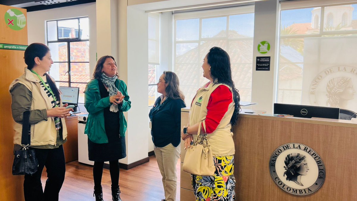 Edilma_Galvis's tweet photo. #BienestarBoyacá | Con articulación del SNBF y el GIT de prevención, se firmó el acuerdo de voluntades entre la agencia cultural del Banco de la República y el ICBF,  para la promoción de la cultura y del proyecto de medición de lectura y escritura en el Departamento de Boyacá. https://t.co/x4Flj03yAb