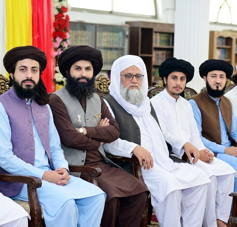 جو ڈٹے ہوئے ہیں محاز پر ہمیں ان صفوں میں تلاش کر 
Saad rizvi 
#Saadrizvikosamny lao