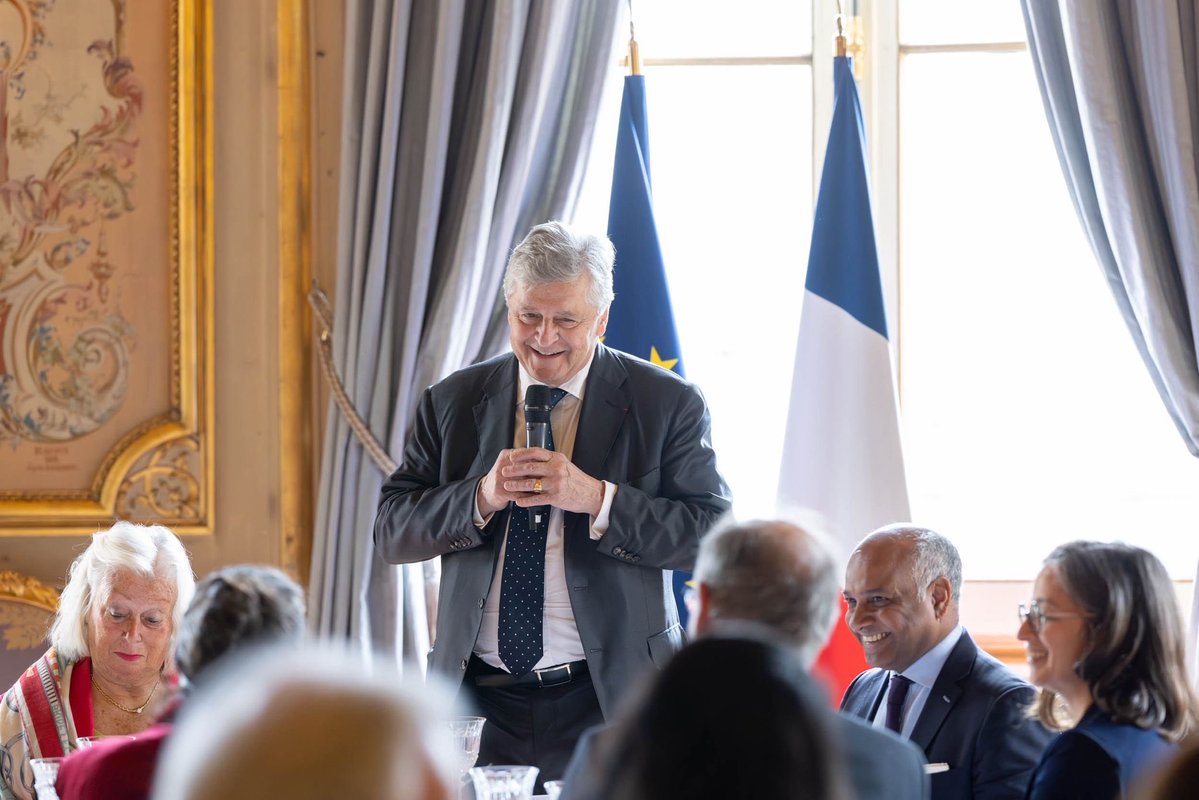 Nicolas Forissier tweet media