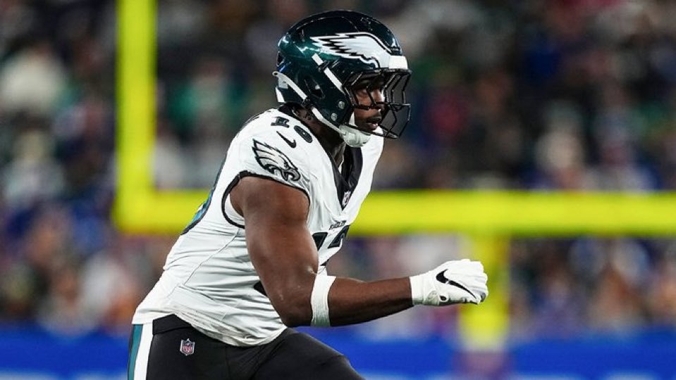 Veteran edge Azeez Ojulari is signing a 1-year deal with hometown Falcons, sources tell me and <a href="/RapSheet/">Ian Rapoport</a>. 

Ojulari is from Atlanta and played college ball at Georgia. Now, coming home.