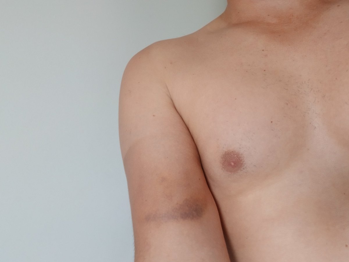 Psv: delícia heim, pode morder?
Eu: cai de boca.
(...)

Pois é, nem toda lembrança é feed