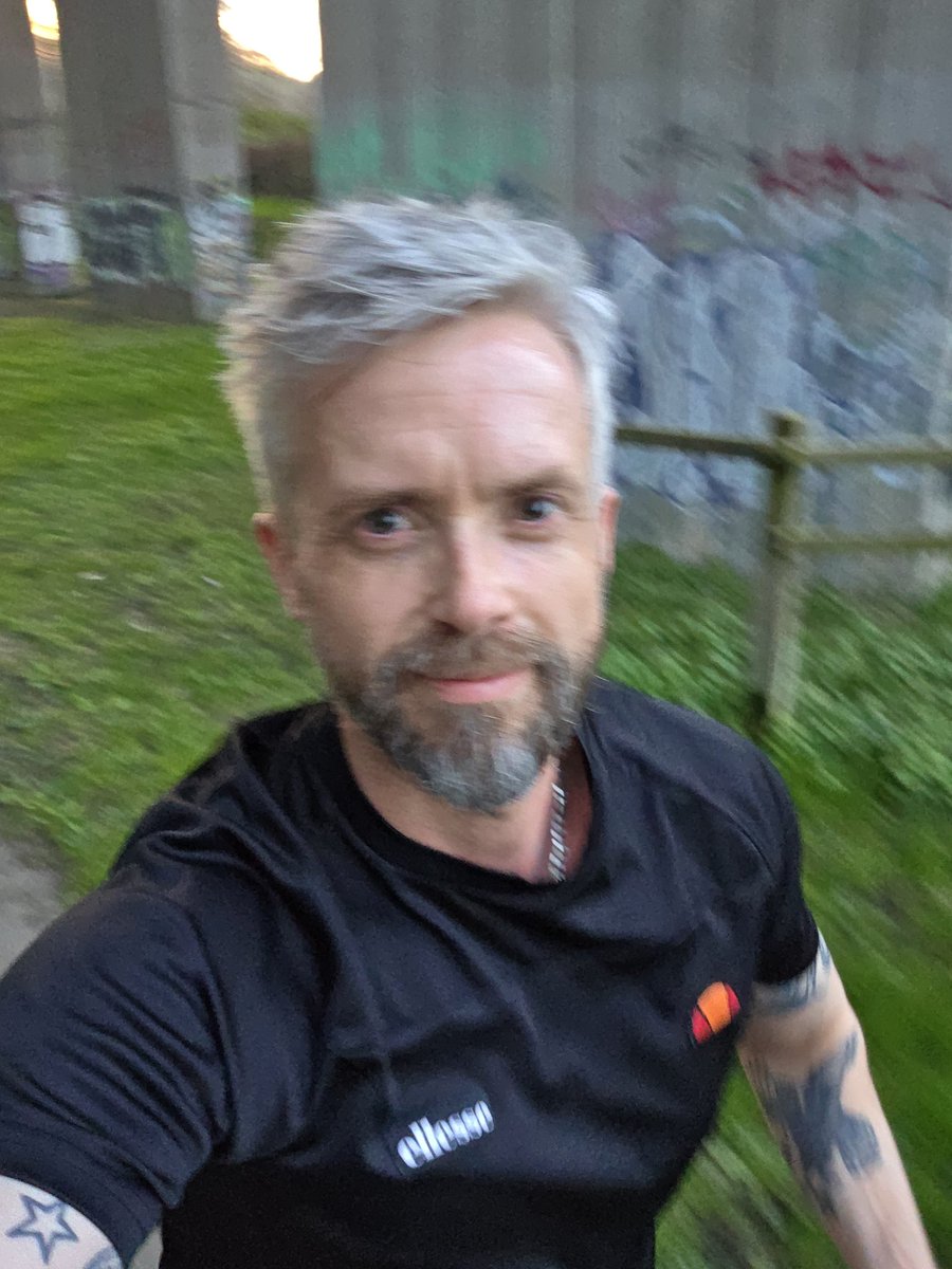 Ian Carmichael tweet media