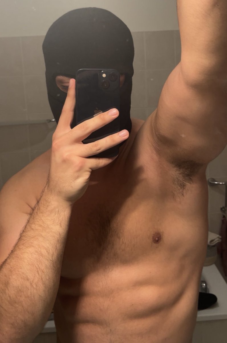 Lord Max tweet media